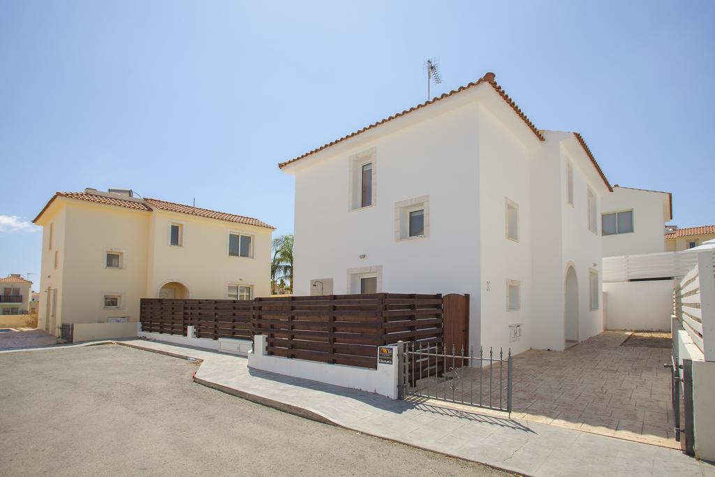 Villa Clematis Protaras Exterior photo