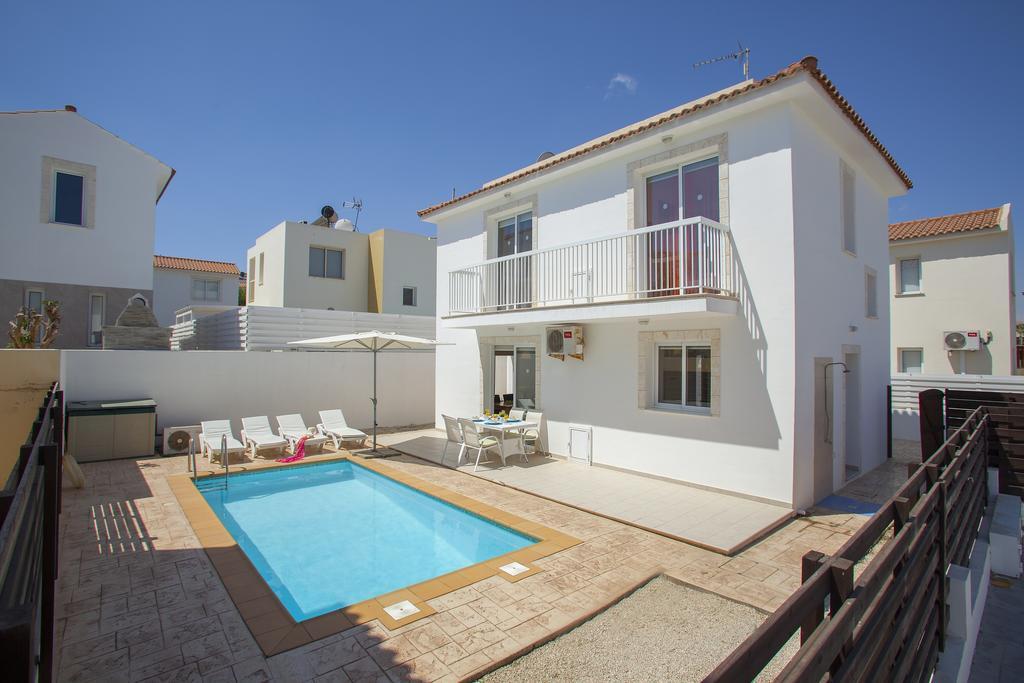 Villa Clematis Protaras Exterior photo