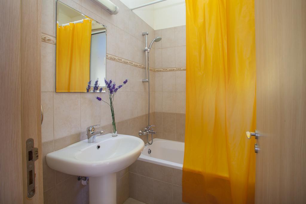 Villa Clematis Protaras Exterior photo