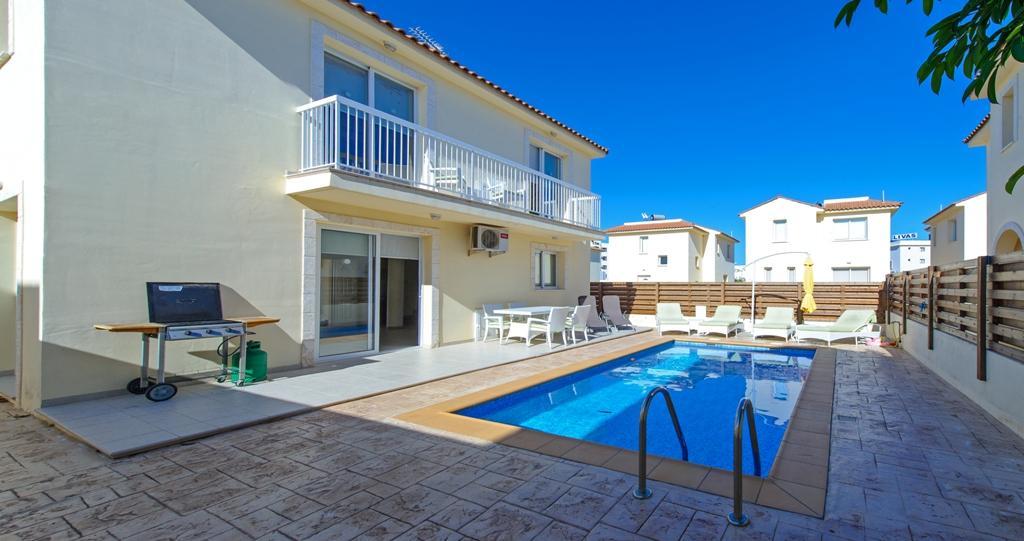 Villa Clematis Protaras Exterior photo